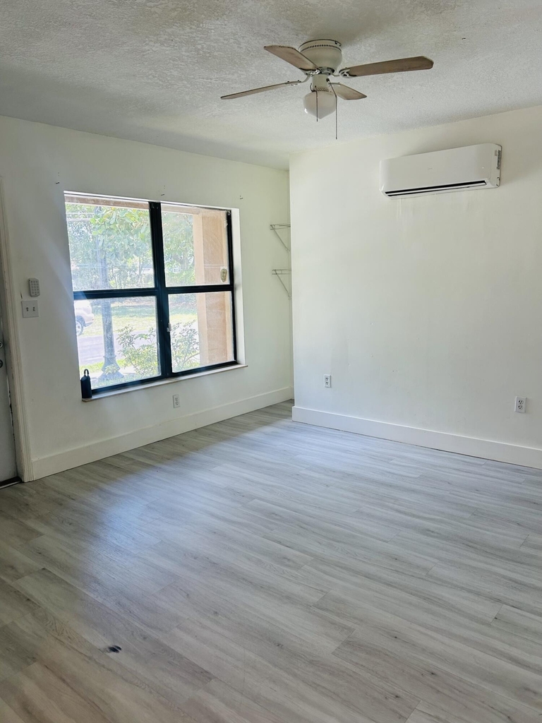 844 Nw 3rd Avenue - Photo 6