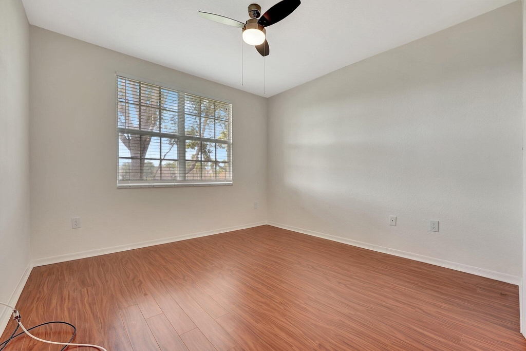 15055 Michelangelo Boulevard - Photo 12