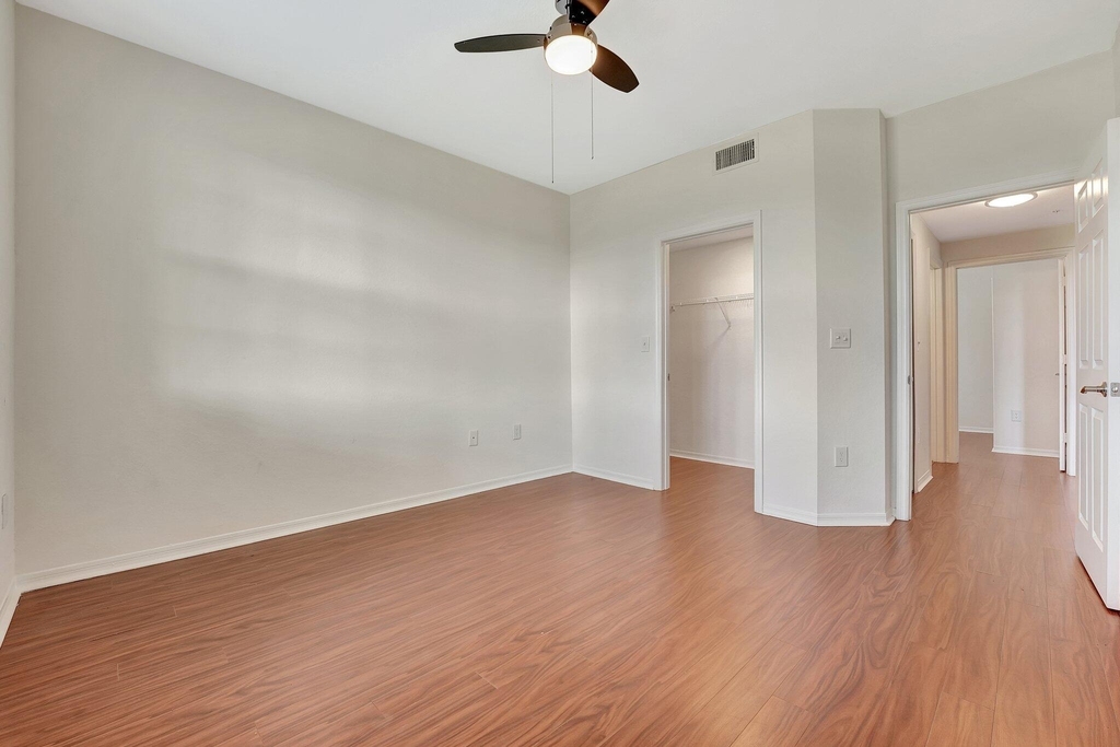 15055 Michelangelo Boulevard - Photo 13