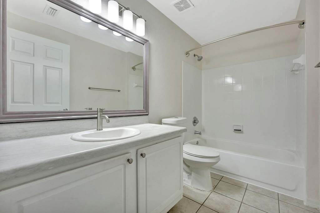 15055 Michelangelo Boulevard - Photo 16