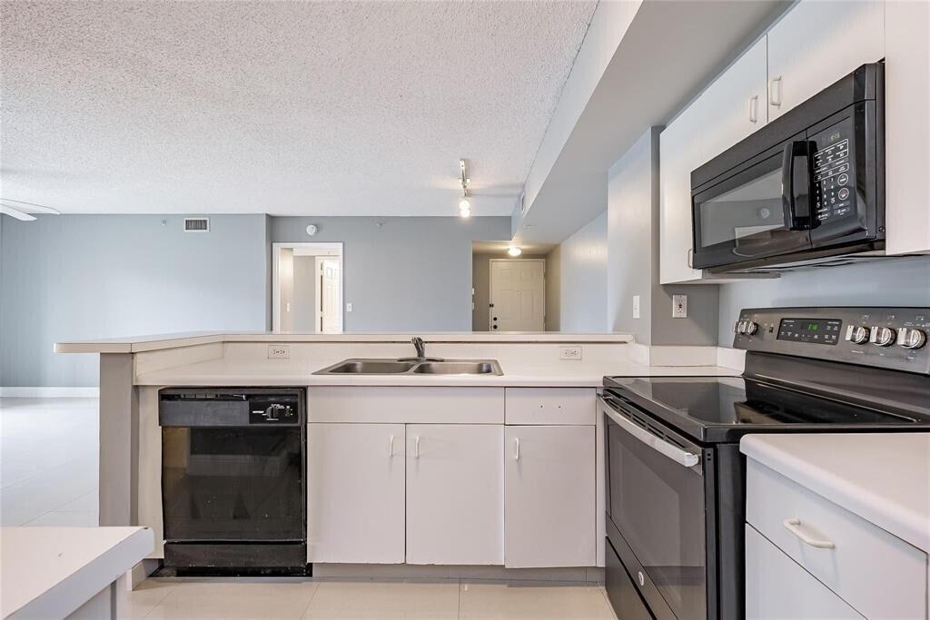 2600 S University Drive - Photo 8