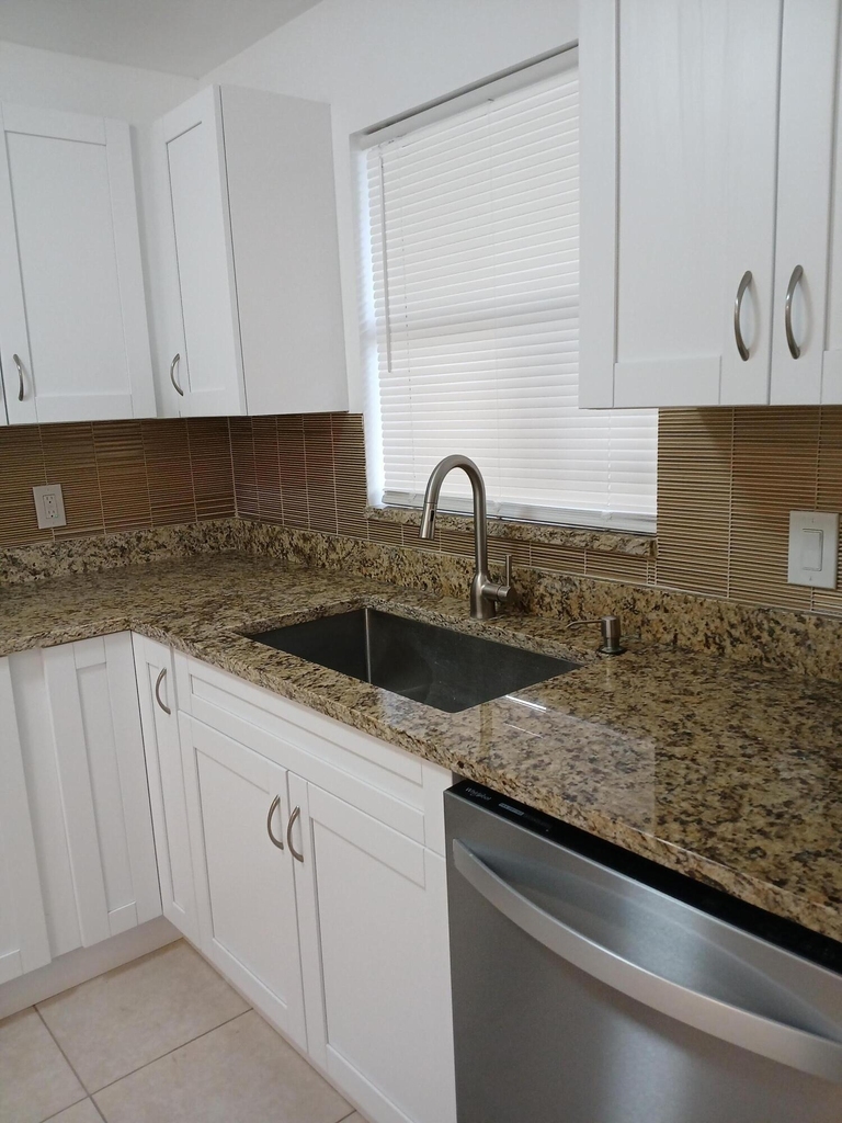 4760 Lucerne Lakes Boulevard W - Photo 2