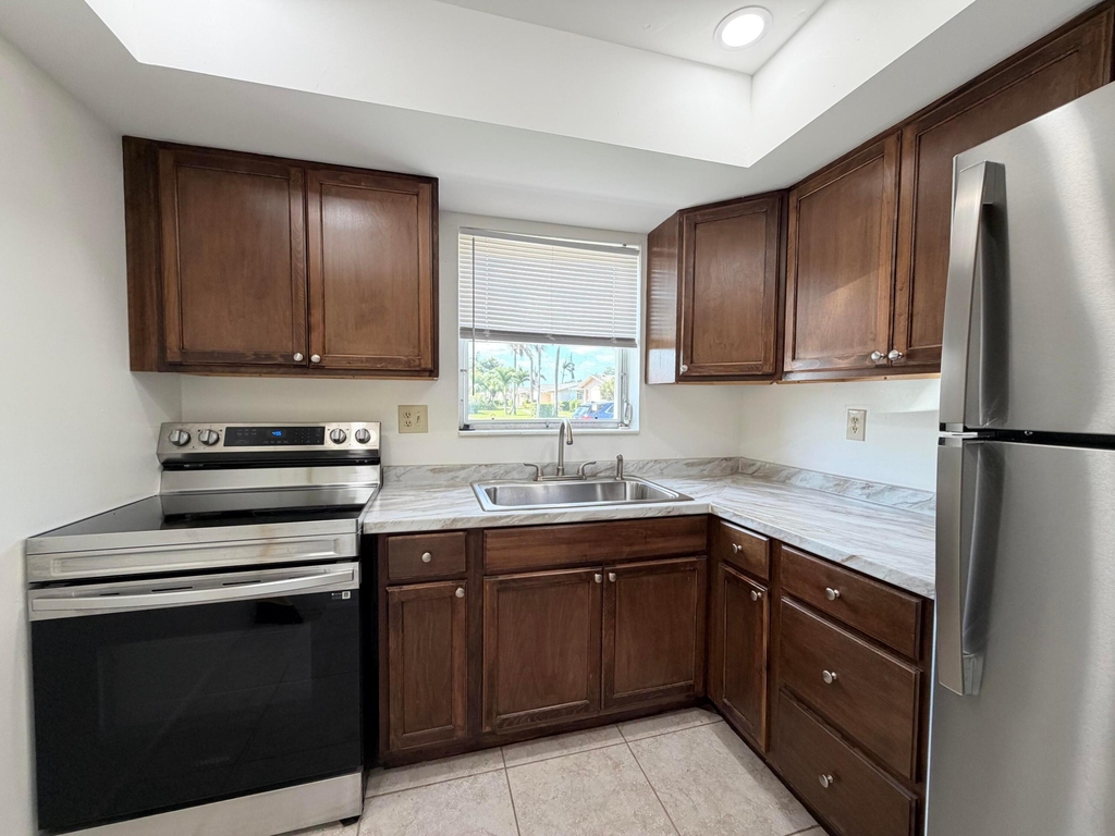 2607 Dudley Drive W - Photo 6