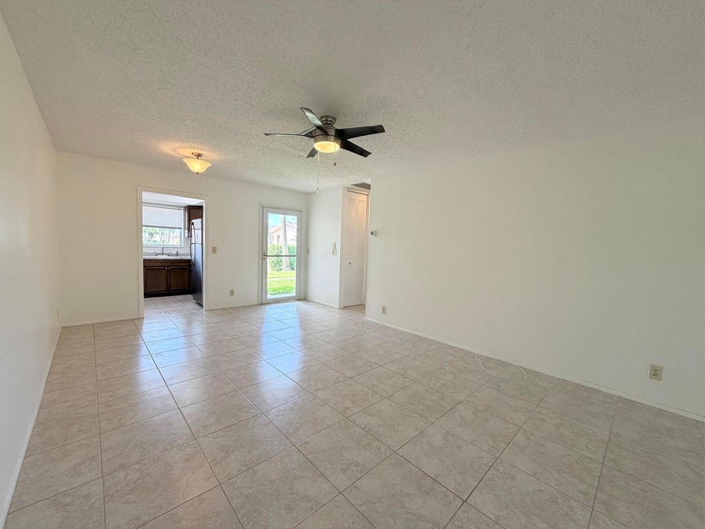 2607 Dudley Drive W - Photo 11