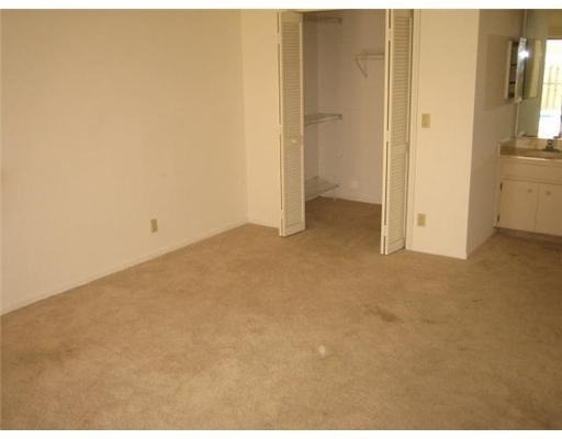 6050 Amberwoods Drive - Photo 5