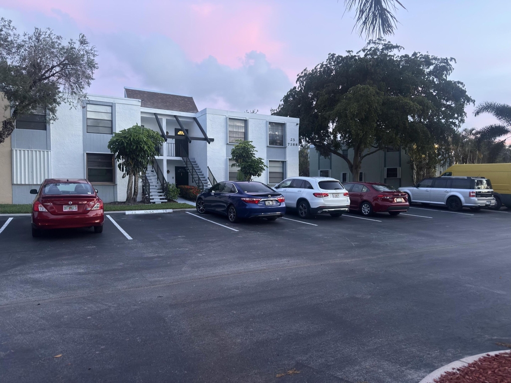 7460 Nw 18th Street - Photo 35