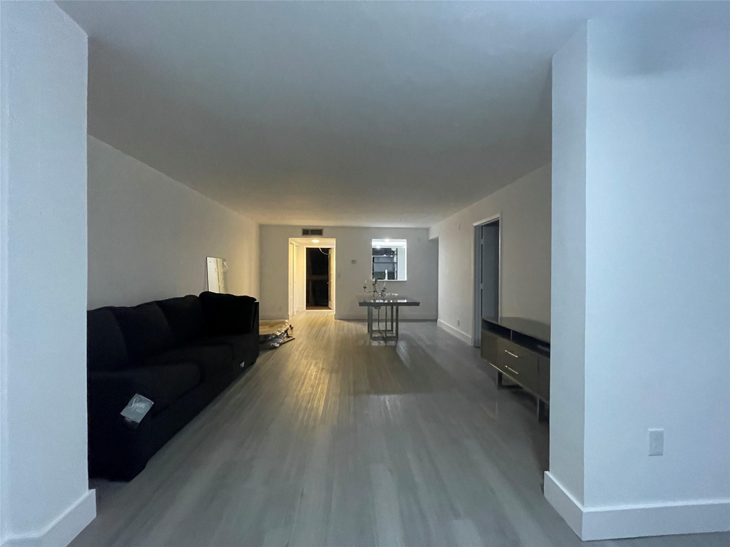 7460 Nw 18th Street - Photo 1