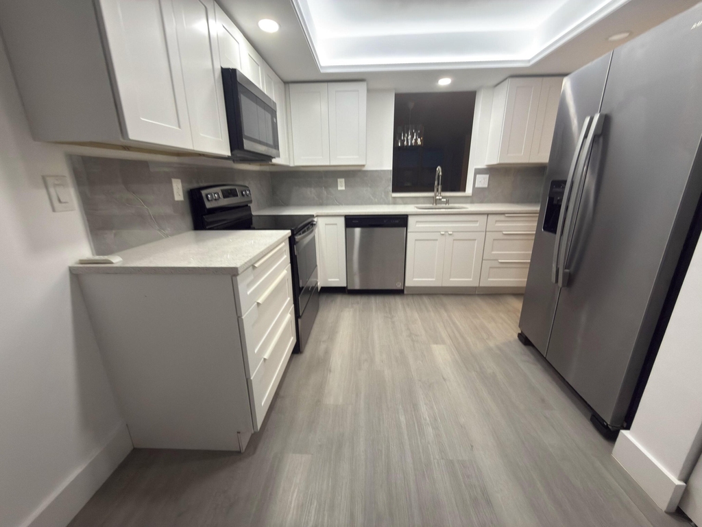 7460 Nw 18th Street - Photo 6