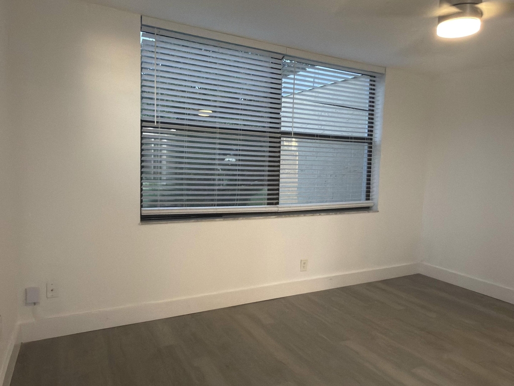 7460 Nw 18th Street - Photo 30