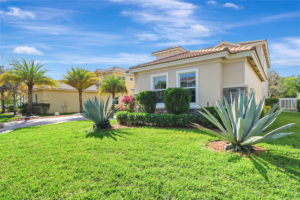 8952 Cypress Grove Lane - Photo 5