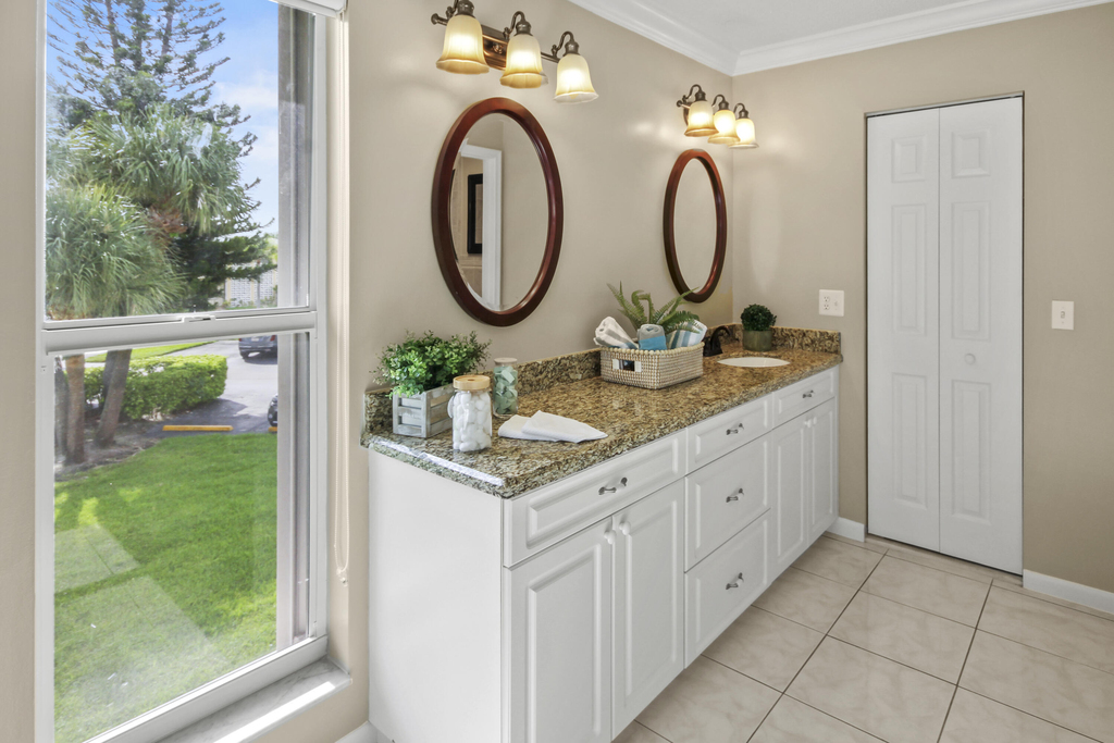 1421 Nw 20th Avenue - Photo 17