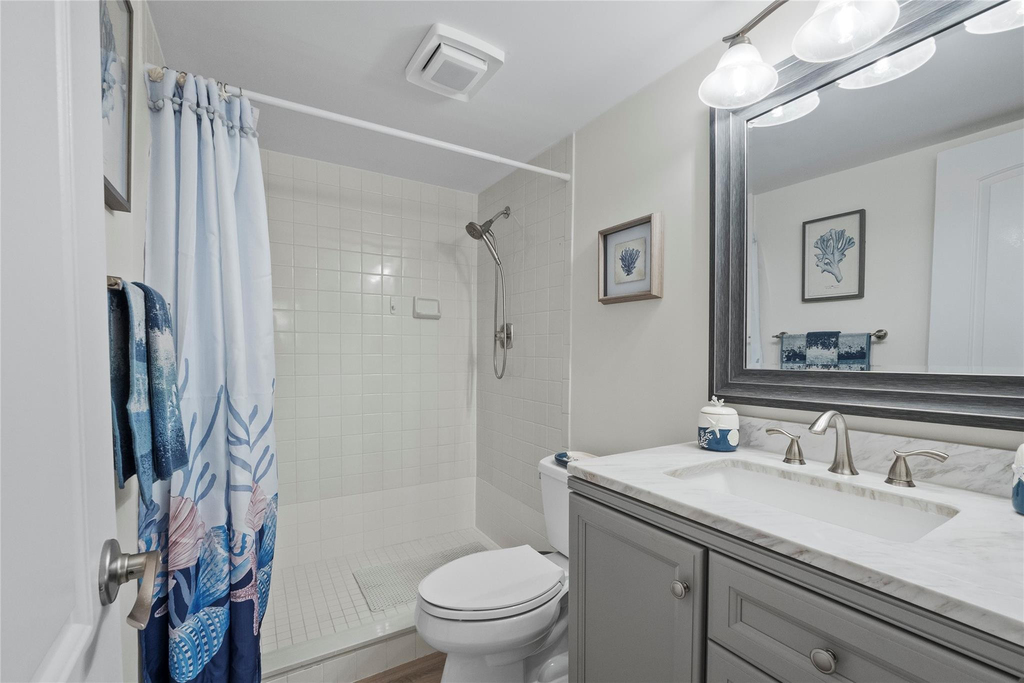 1340 Ne 28th Avenue - Photo 11