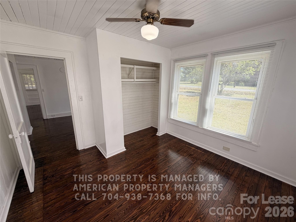 1604 Carolina Avenue - Photo 5