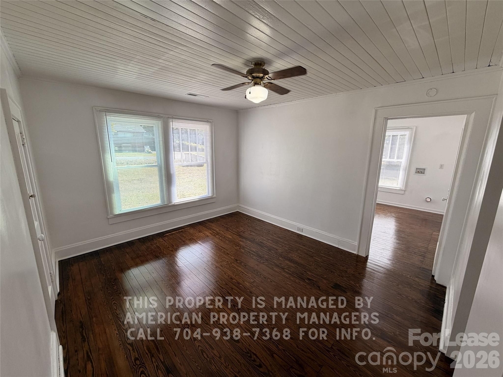 1604 Carolina Avenue - Photo 6