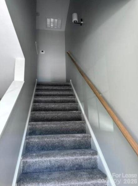 407 N Maple Street - Photo 2