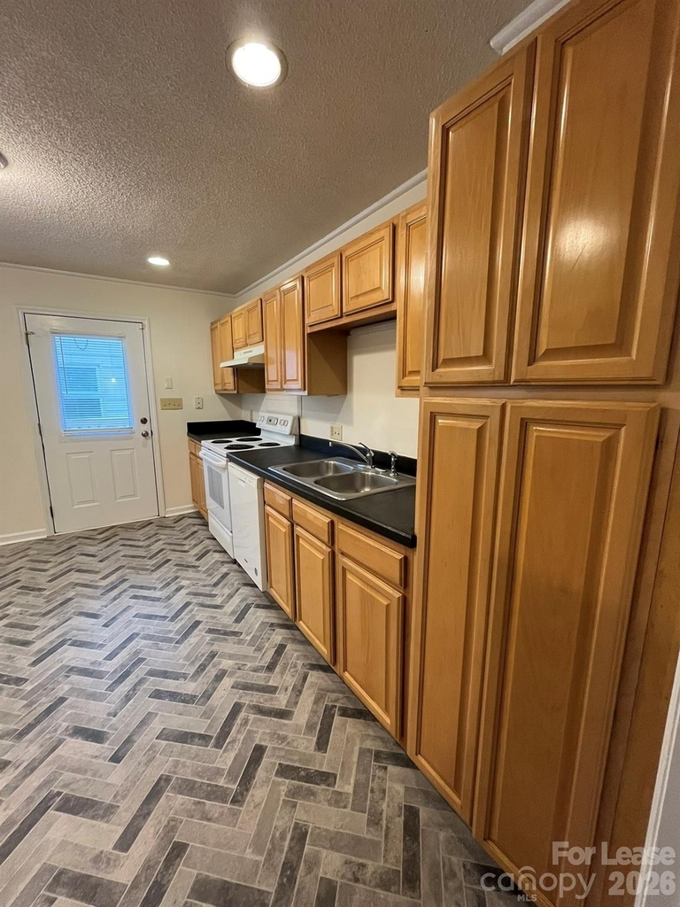 4535 Dawnwood Drive - Photo 7