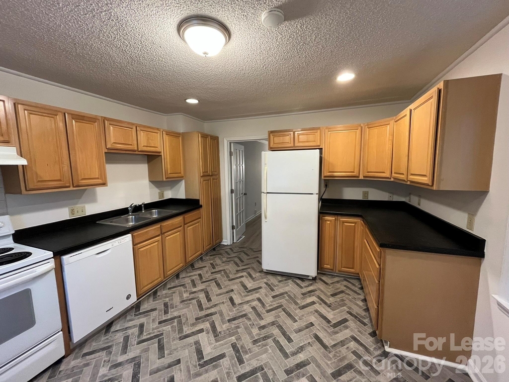 4535 Dawnwood Drive - Photo 6
