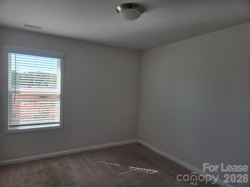 8185 Sheffield Drive - Photo 10