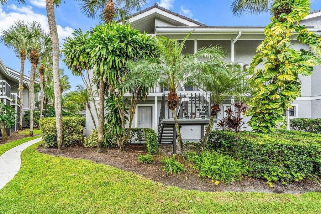 11863 Wimbledon Circle - Photo 14