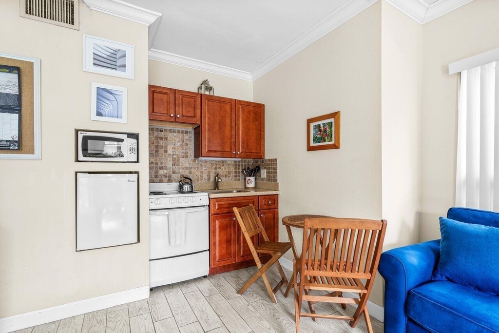 11863 Wimbledon Circle - Photo 16