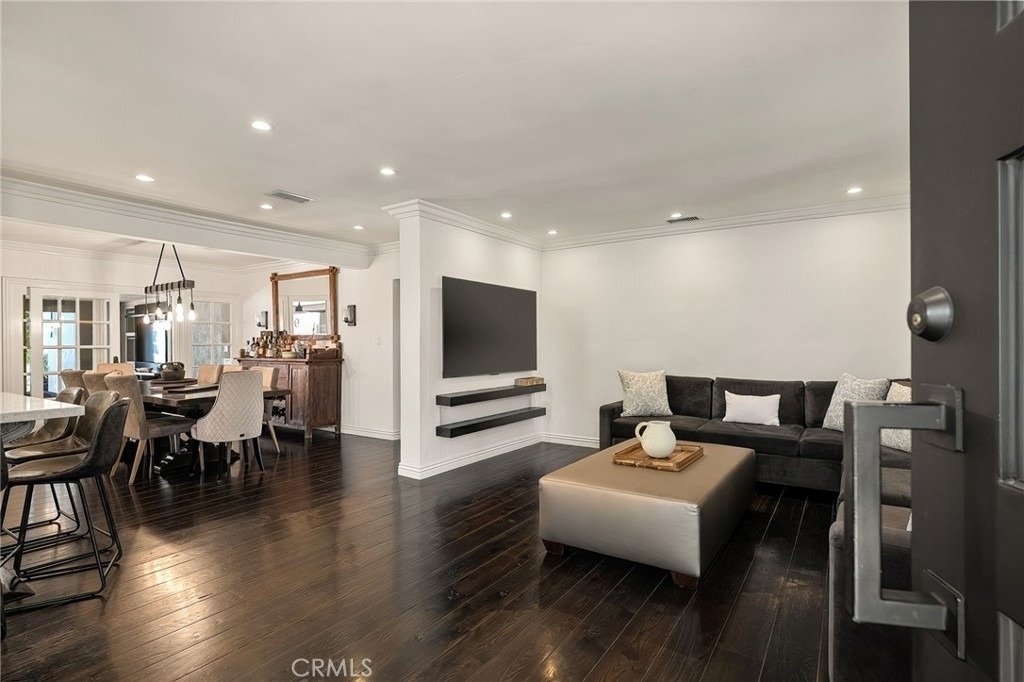 5330 Natick - Photo 4