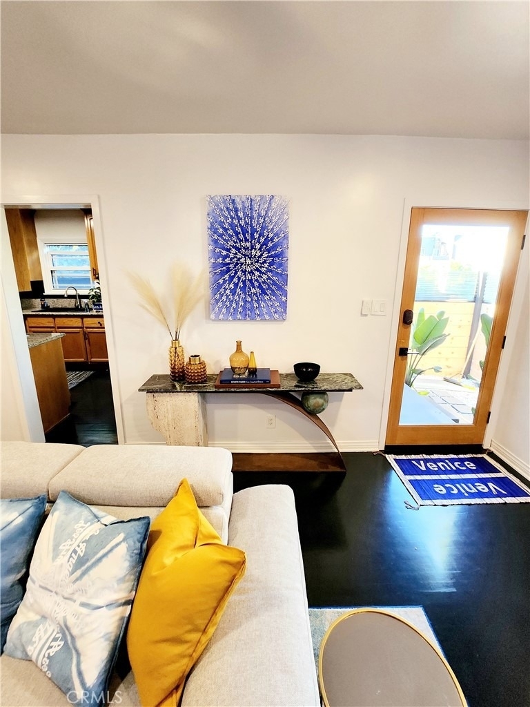 2353 Beach Avenue - Photo 3
