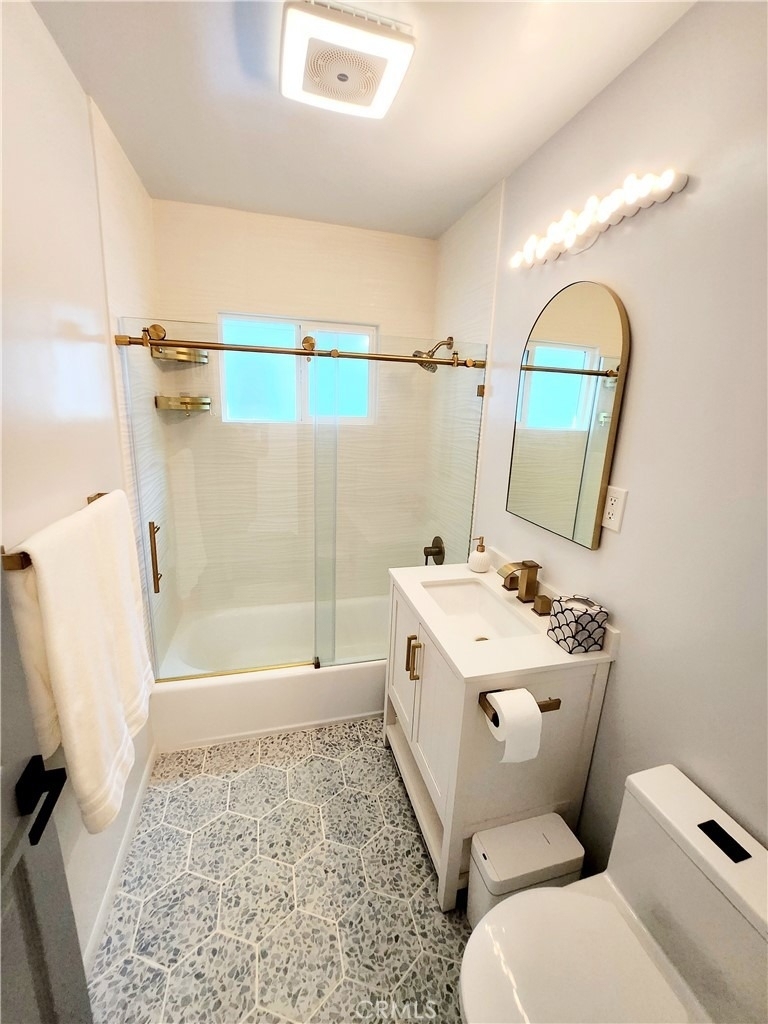 2353 Beach Avenue - Photo 17
