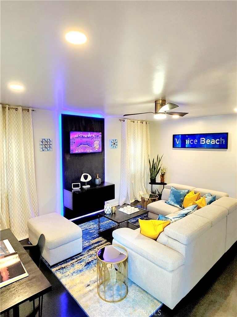 2353 Beach Avenue - Photo 4