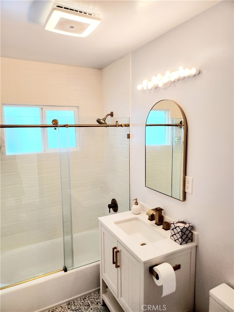 2353 Beach Avenue - Photo 16
