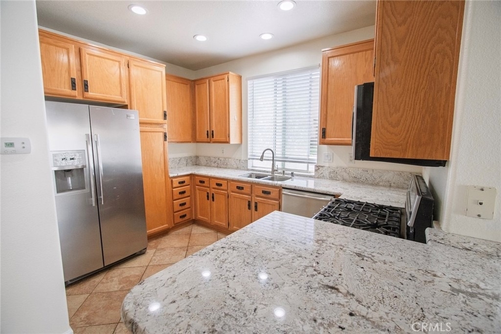 22607 Golden Meadow - Photo 12