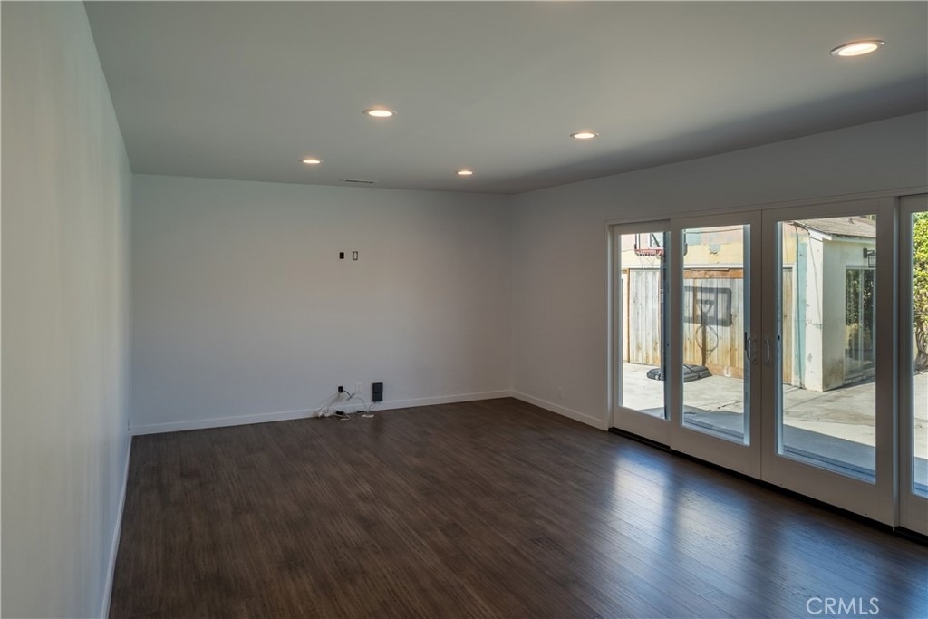 11205 Woolford Street - Photo 3