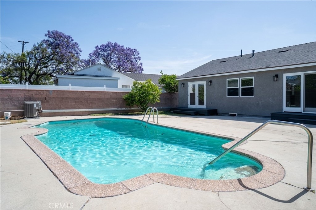 11205 Woolford Street - Photo 20