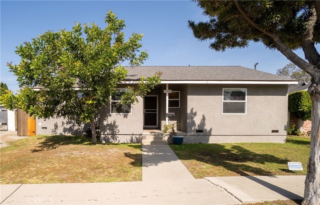 11205 Woolford Street - Photo 0