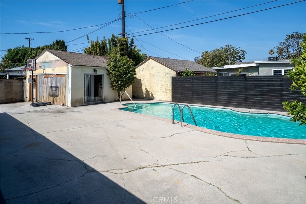 11205 Woolford Street - Photo 23