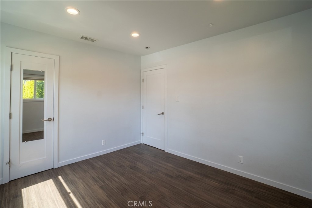 11205 Woolford Street - Photo 13