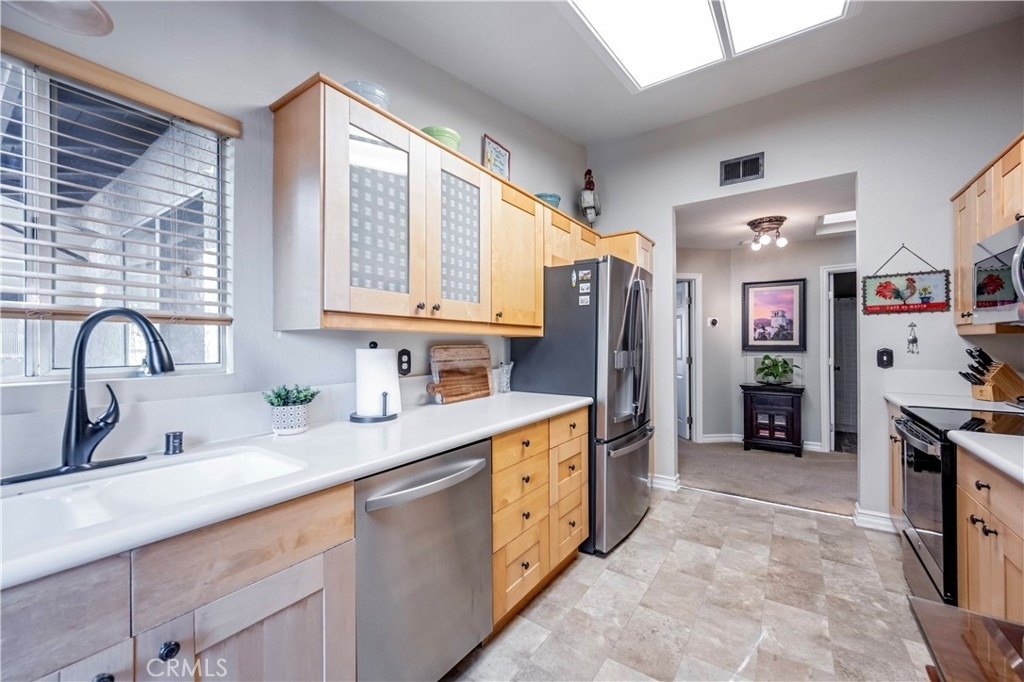 10 Corniche Drive - Photo 10
