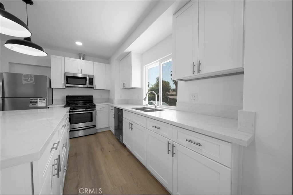 1438 N Summit Avenue - Photo 4
