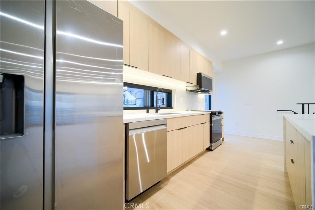 618 N Mariposa Avenue - Photo 11