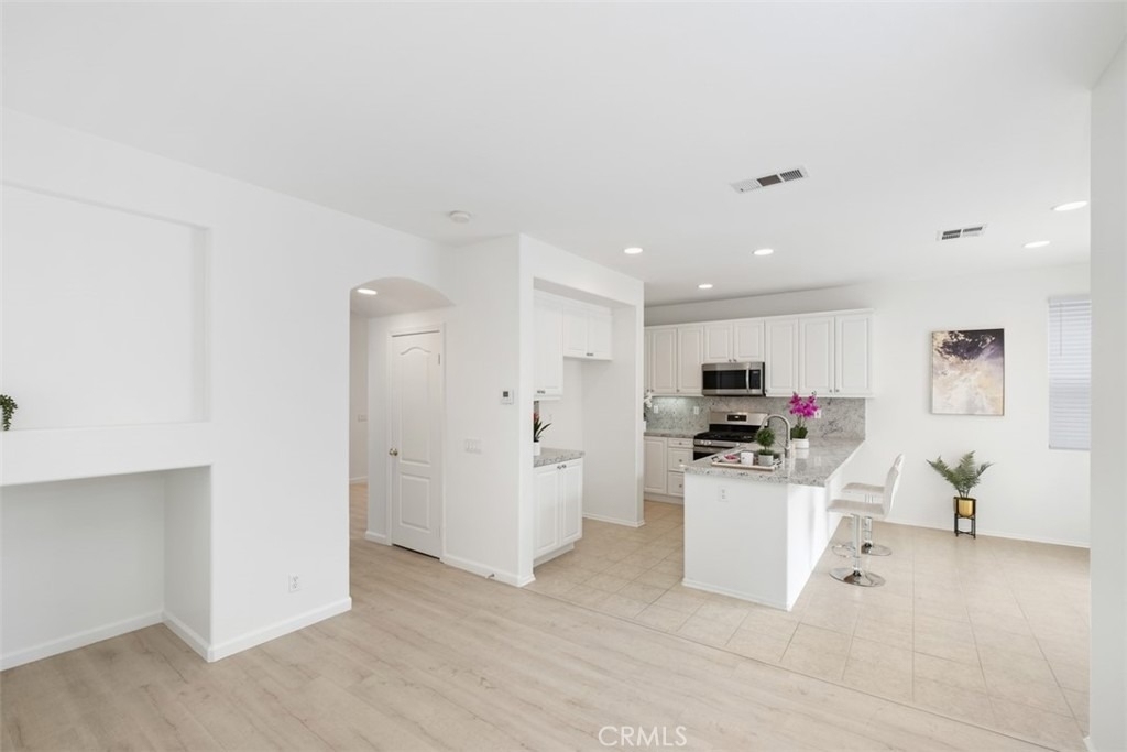 201 Kensington - Photo 12