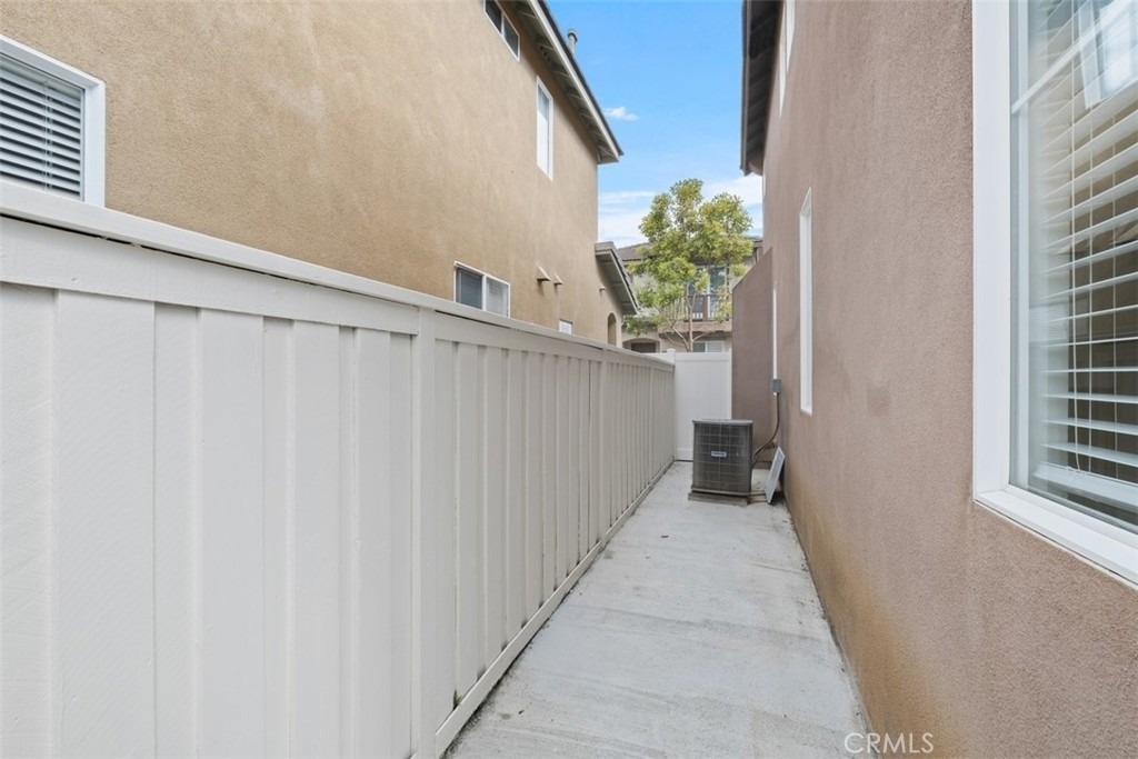 201 Kensington - Photo 35