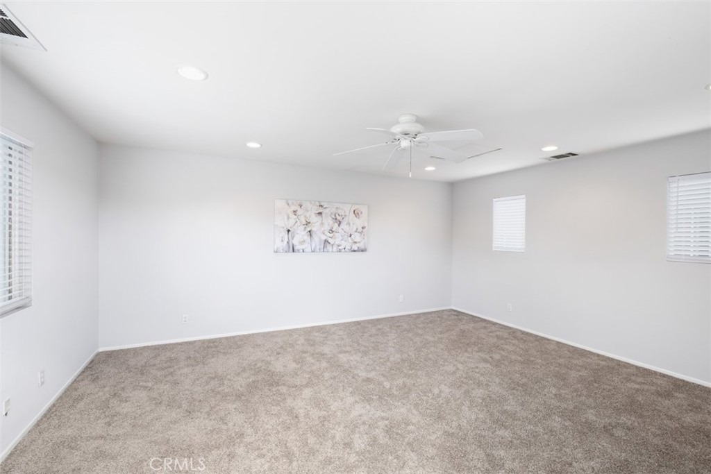 201 Kensington - Photo 38