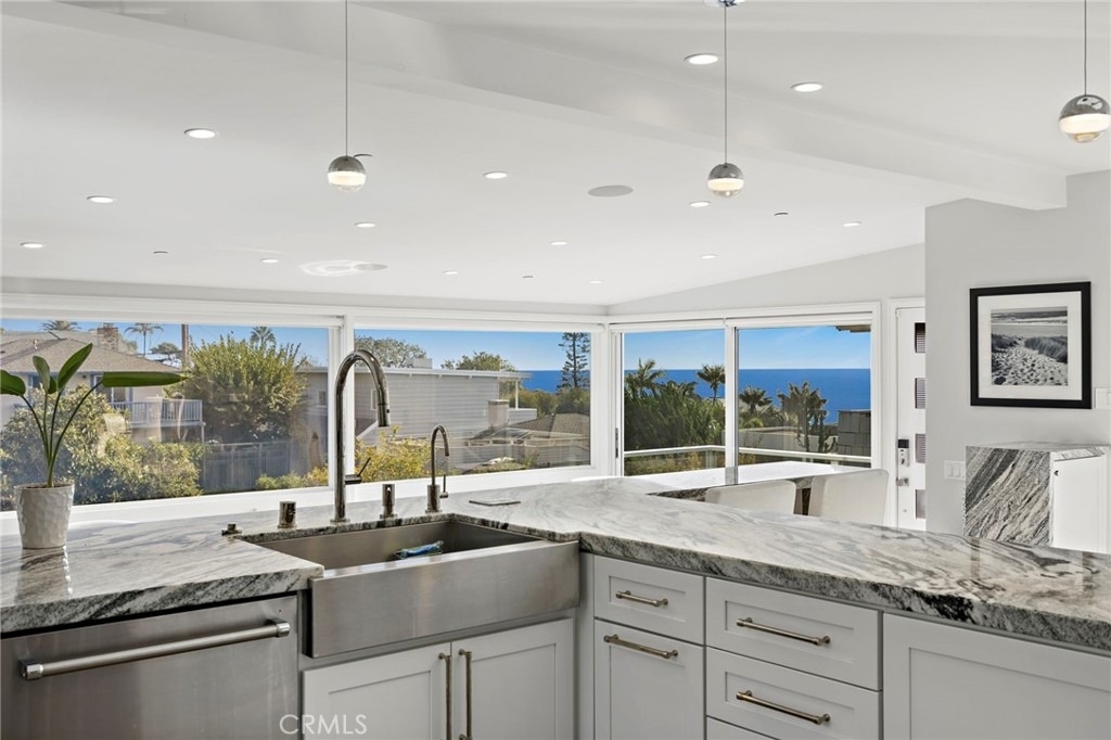166 Fairview - Photo 15