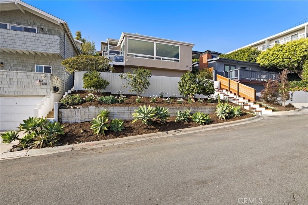 168 Fairview - Photo 2