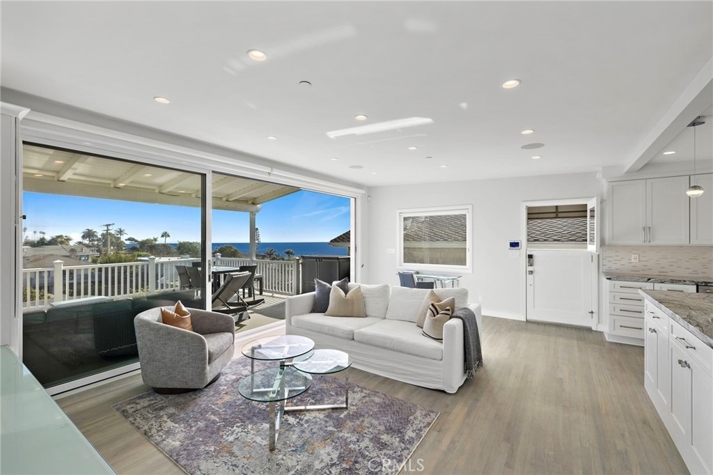 168 Fairview - Photo 3