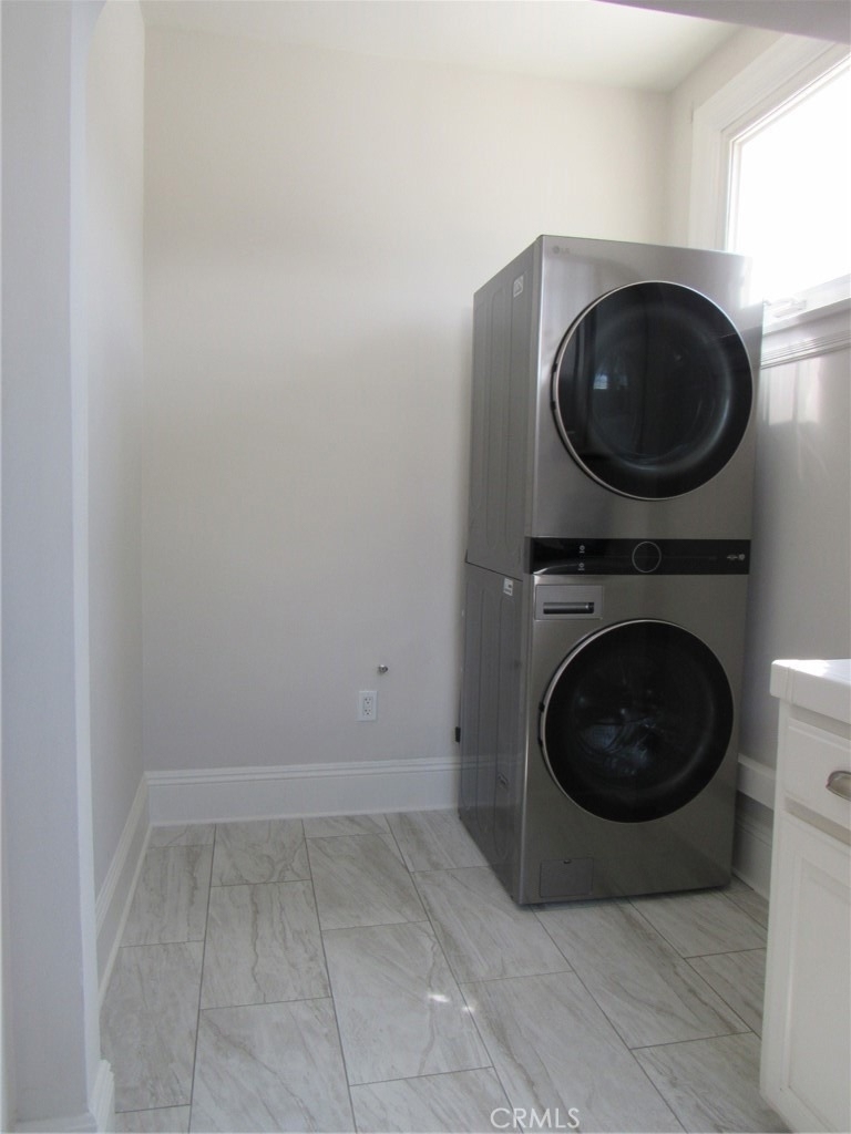 2267 Honolulu Avenue - Photo 9