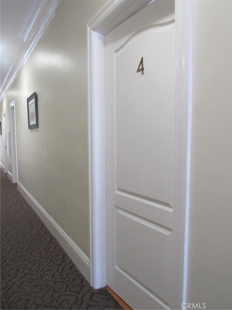 2267 Honolulu Avenue - Photo 2