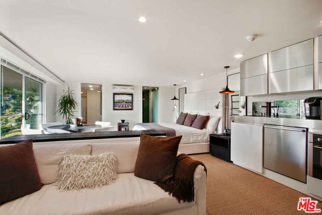 9416 Beverly Crest Drive - Photo 29