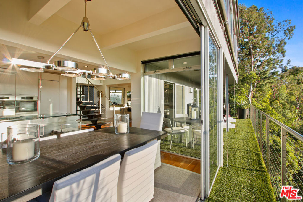 9416 Beverly Crest Drive - Photo 21