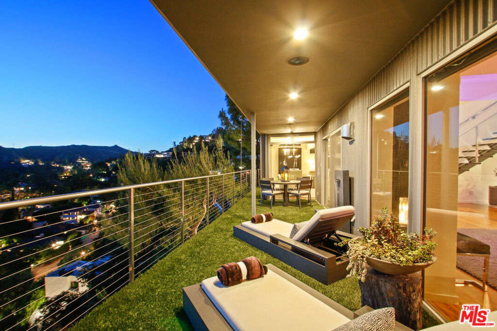 9416 Beverly Crest Drive - Photo 63
