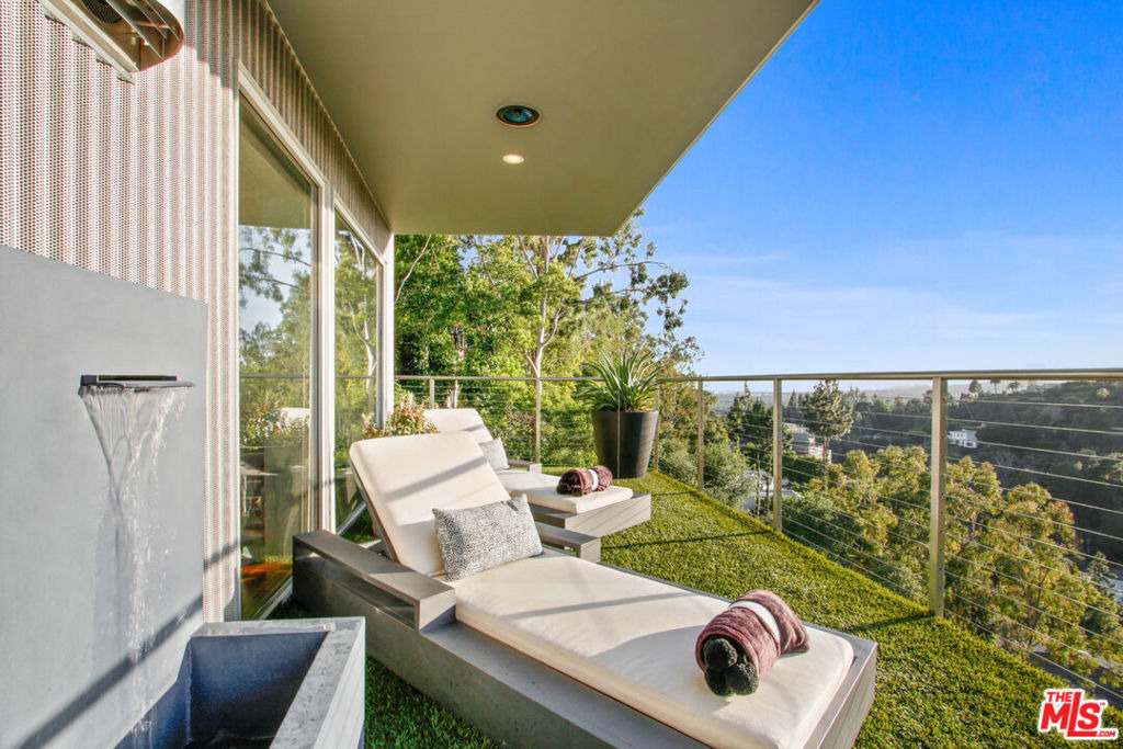 9416 Beverly Crest Drive - Photo 49